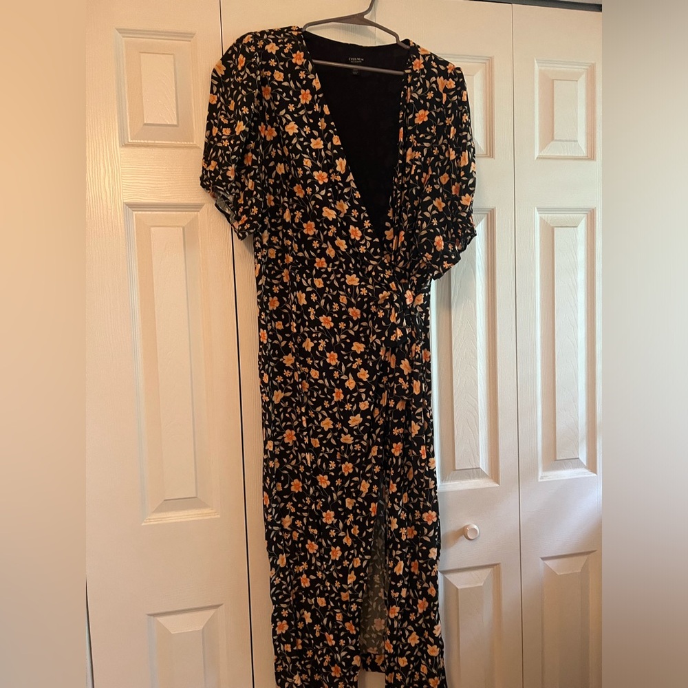 Ever New Black and Orange Floral Wrap Dress in SIZE 18
